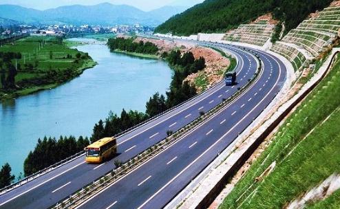 2020年中华人民共和国公路法全文【最新修正】