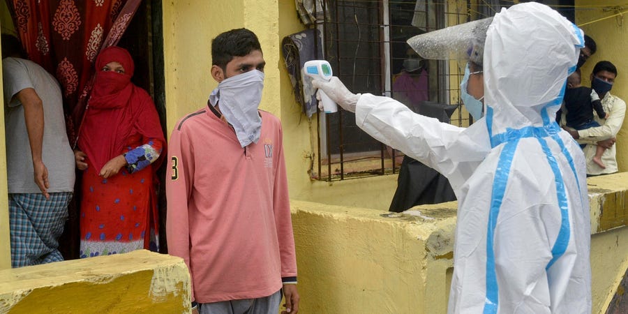 印度82岁老人感染新冠病毒 被4个儿子扔在井边