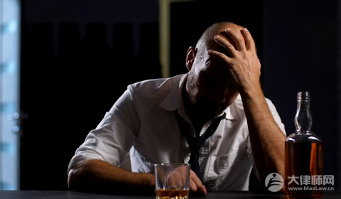 男方酗酒成瘾可以离婚吗?