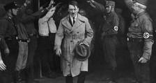 参与极端新纳粹组织 英国“希特勒小姐”被判刑